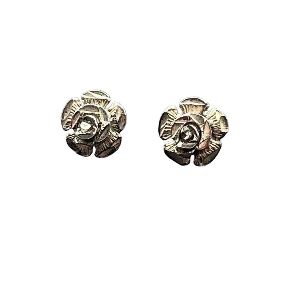 BY 925 Signed Sterling Silver Etched Rose Diamond‎ Cut Flower Stud Earrings